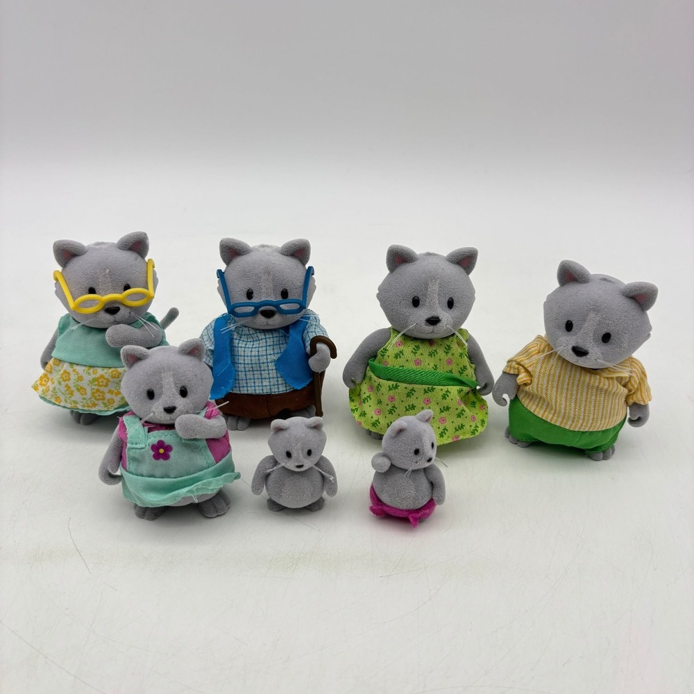 Li'l Woodzeez Daintypaw Cat Family Doll Lot of 7 Flocked Figures Poseable